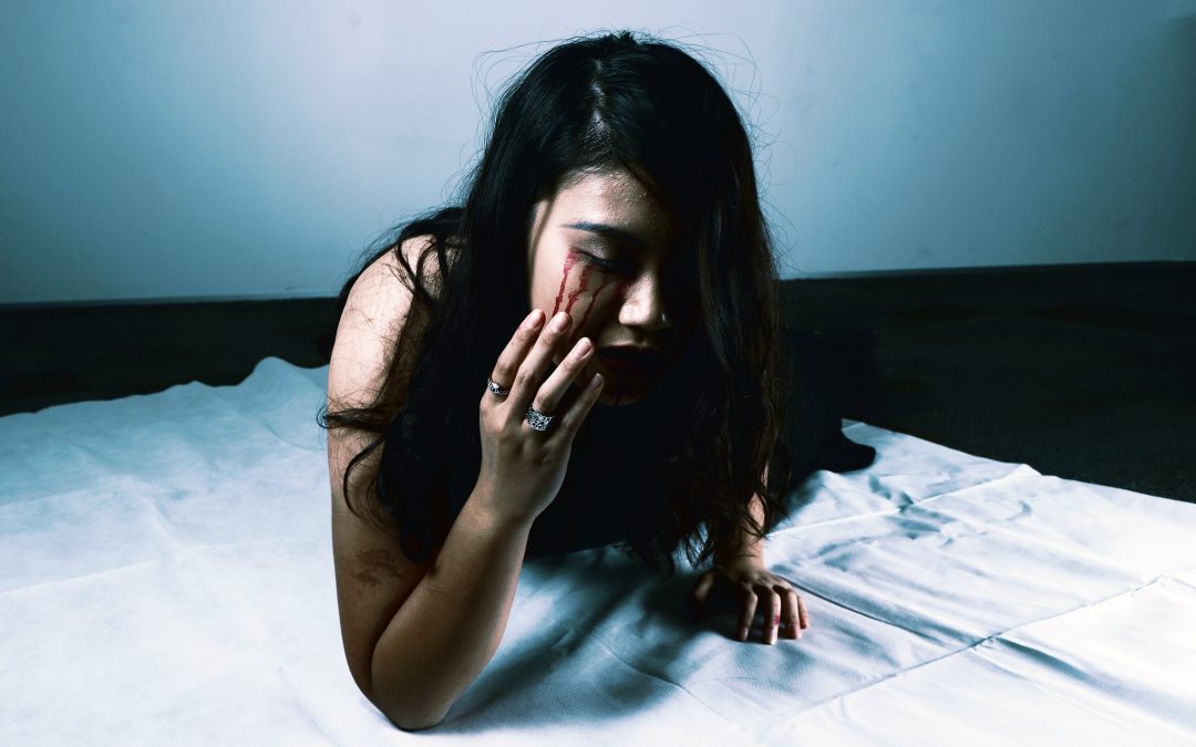 Madres manipuladoras y victimistas